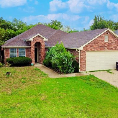 8129 Hulen Park Cir, Fort Worth, TX 76123