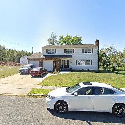 834 Davis Pl, North Brunswick, NJ 08902