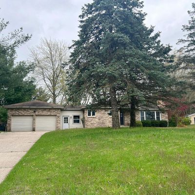 6724 68 Th St Se, Caledonia, MI 49316