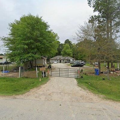 69 County Road 3402, Cleveland, TX 77327