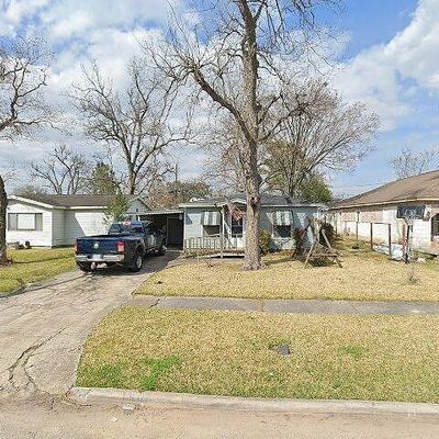 6927 Keller St, Houston, TX 77087