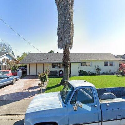 990 Starr View Dr, Windsor, CA 95492