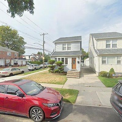 8998 221 St St, Queens Village, NY 11427