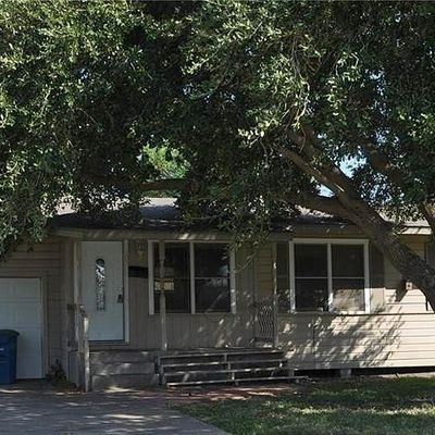 105 Maple Dr, Portland, TX 78374