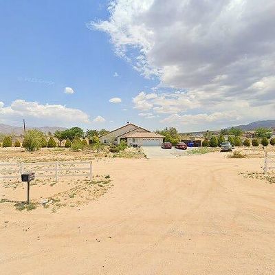10775 Central Rd, Apple Valley, CA 92308
