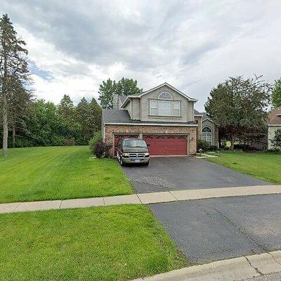 1090 Heavens Gate, Lake In The Hills, IL 60156