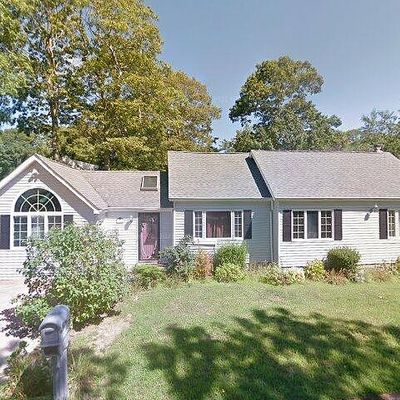 11 Knapp Rd, Mastic Beach, NY 11951