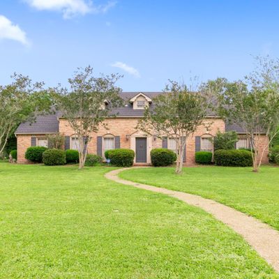 100 Woodlawn Dr, Crowley, LA 70526