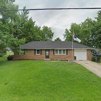 102 W 1 St St, Garden City, MO 64747