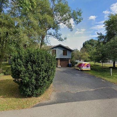 1245 Winaki Trl, Algonquin, IL 60102