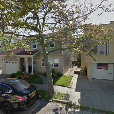 130 Belmont Ave, Long Beach, NY 11561