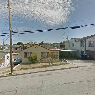 1312 Noche Buena St, Seaside, CA 93955