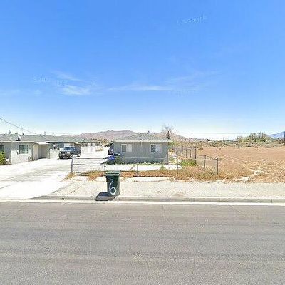 13157 Navajo Rd, Apple Valley, CA 92308