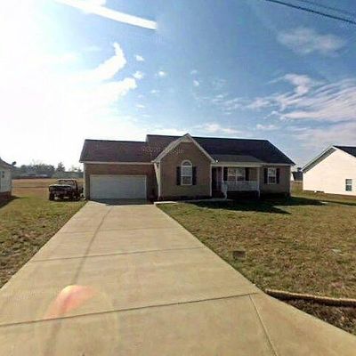 134 Auburn Ct, Murfreesboro, TN 37128