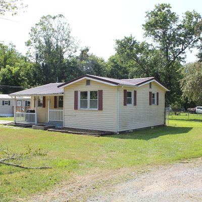 138 Peters Hollow Rd, Elizabethton, TN 37643