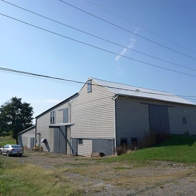 11849 E Main Rd, North East, PA 16428