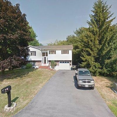 12 Westminster Dr, Middletown, NY 10940