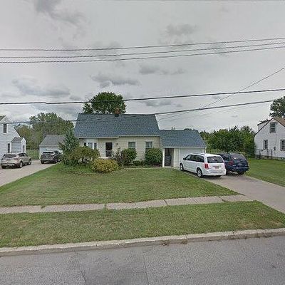 121 Ledyard Ave, Depew, NY 14043