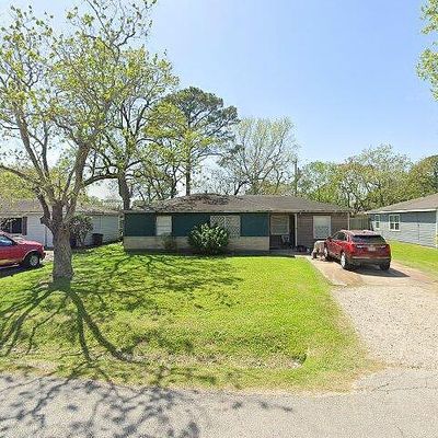 1217 N Natchez Dr, Texas City, TX 77591