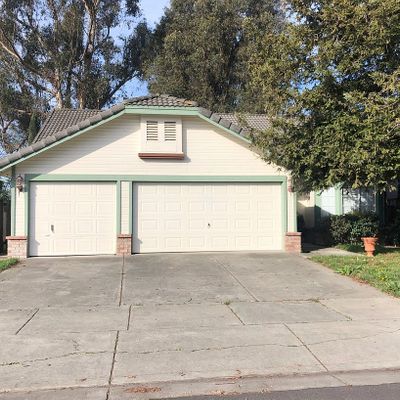 1217 Trombetta St, Santa Rosa, CA 95407