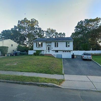 159 Boulevard Ave, West Islip, NY 11795