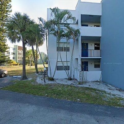 1630 Embassy Dr #205, West Palm Beach, FL 33401