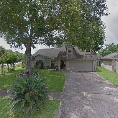 17118 Aprilmont Dr, Sugar Land, TX 77498