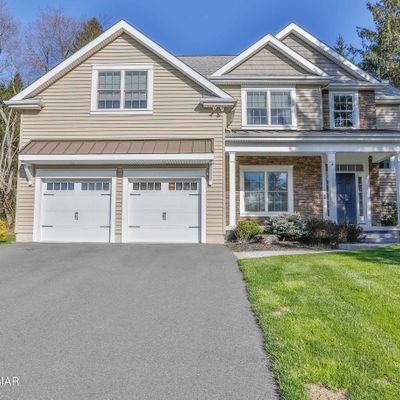 145 Keswick Dr, Blakeslee, PA 18610