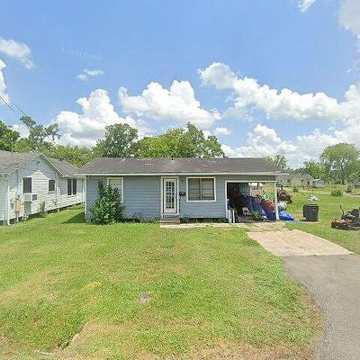 1920 May St, Beaumont, TX 77705