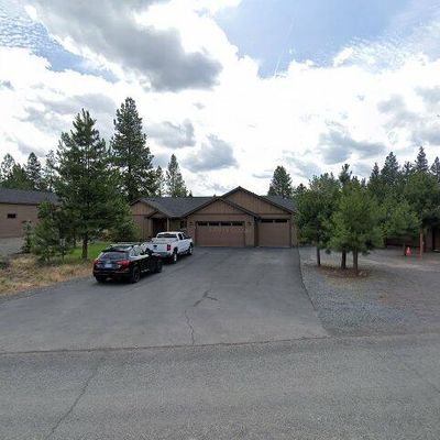 19505 Apache Rd, Bend, OR 97702