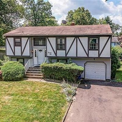 21 Zirkel Ave, Piscataway, NJ 08854