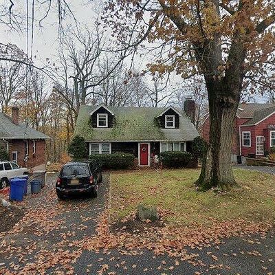 18 Maple Pl, Huntington, NY 11743