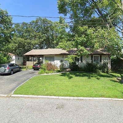 231 Newman St, Brentwood, NY 11717