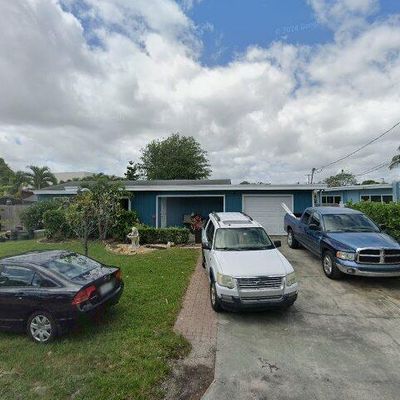 26 Sioux Ln, Lake Worth, FL 33462