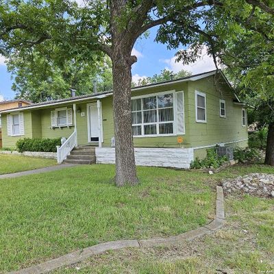 302 Blakeley Dr, San Antonio, TX 78209