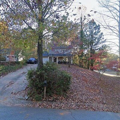 325 Springlake Dr, Lawrenceville, GA 30046