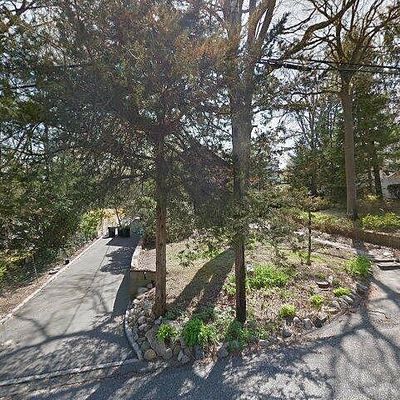 27 Evergreen Rd, Rocky Point, NY 11778