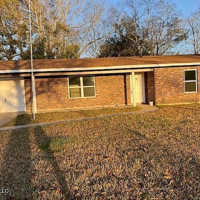 3602 Warwick St, Pascagoula, MS 39581