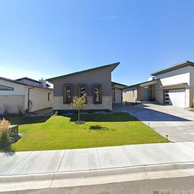 3632 Red Feather Trl, Cheyenne, WY 82001