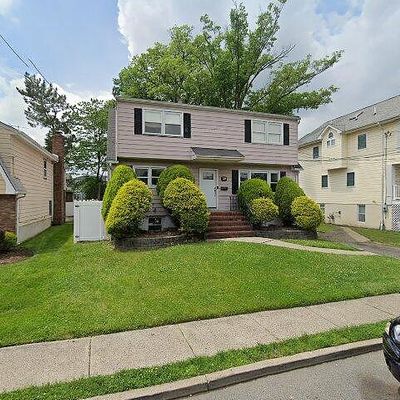 39 Jackson St, Little Ferry, NJ 07643