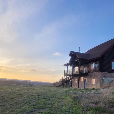 395 Coutant Creek Rd, Sheridan, WY 82801