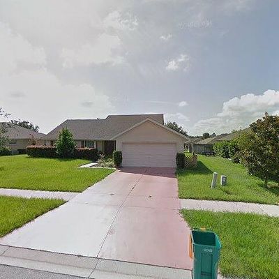 4711 Marsh Harbor Dr, Tavares, FL 32778