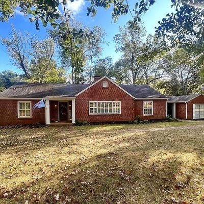 415 W Mulberry St, Ripley, MS 38663