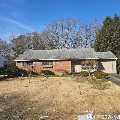 421 Moreland Dr, Franklin, PA 16323