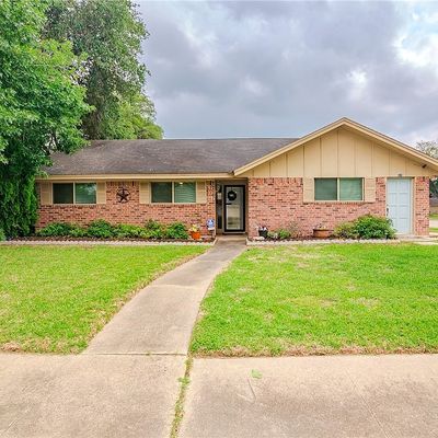 609 Shiloh Dr, Victoria, TX 77904