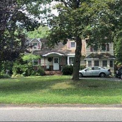 61 Colonial St, East Northport, NY 11731
