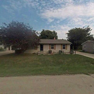 530 Mckinley Ave, Omro, WI 54963