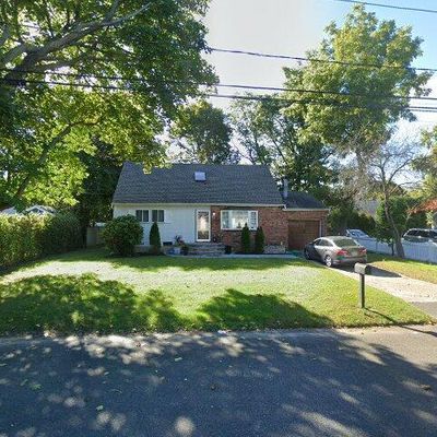 54 S 27 Th St, Wyandanch, NY 11798