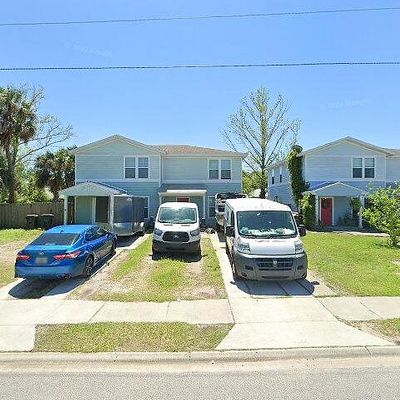 70 W 10 Th St, Atlantic Beach, FL 32233