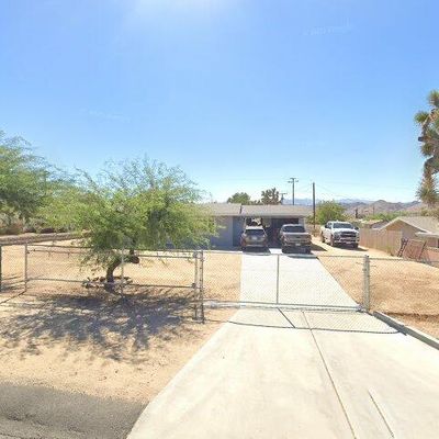 7412 Barberry Ave, Yucca Valley, CA 92284